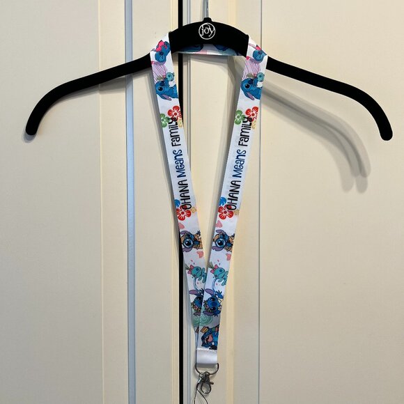 DISNEY’S Lilo & Stitch Pin Trading Lanyard w/Sunglasses Loop & Clip (BRAND NEW)! - Picture 1 of 5